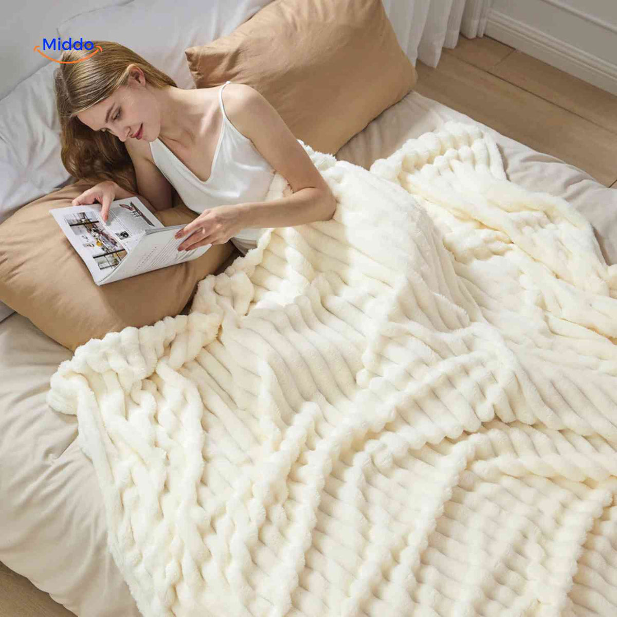 Fluffina luxury plush ribbed blanket