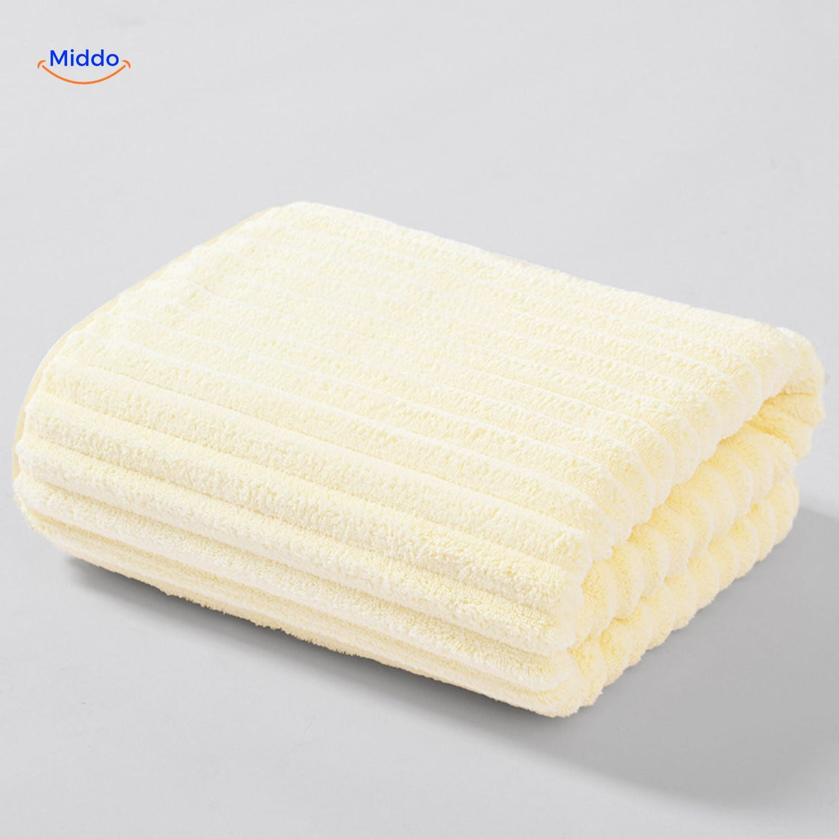 Stylish bath towel featuring quick-dry technology and soft texture.