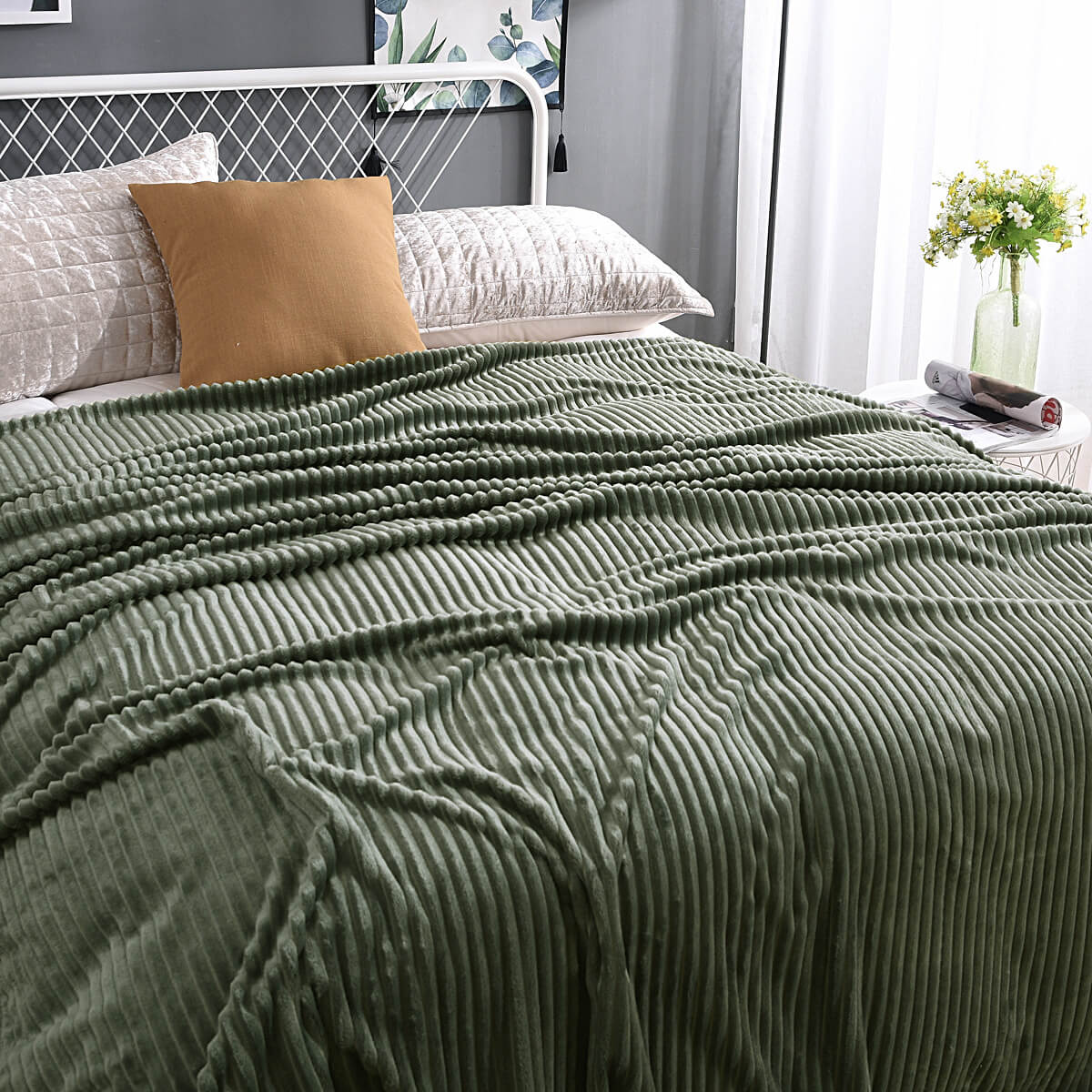 Vibrant green velvet fleece blanket brings nature-inspired comfort.