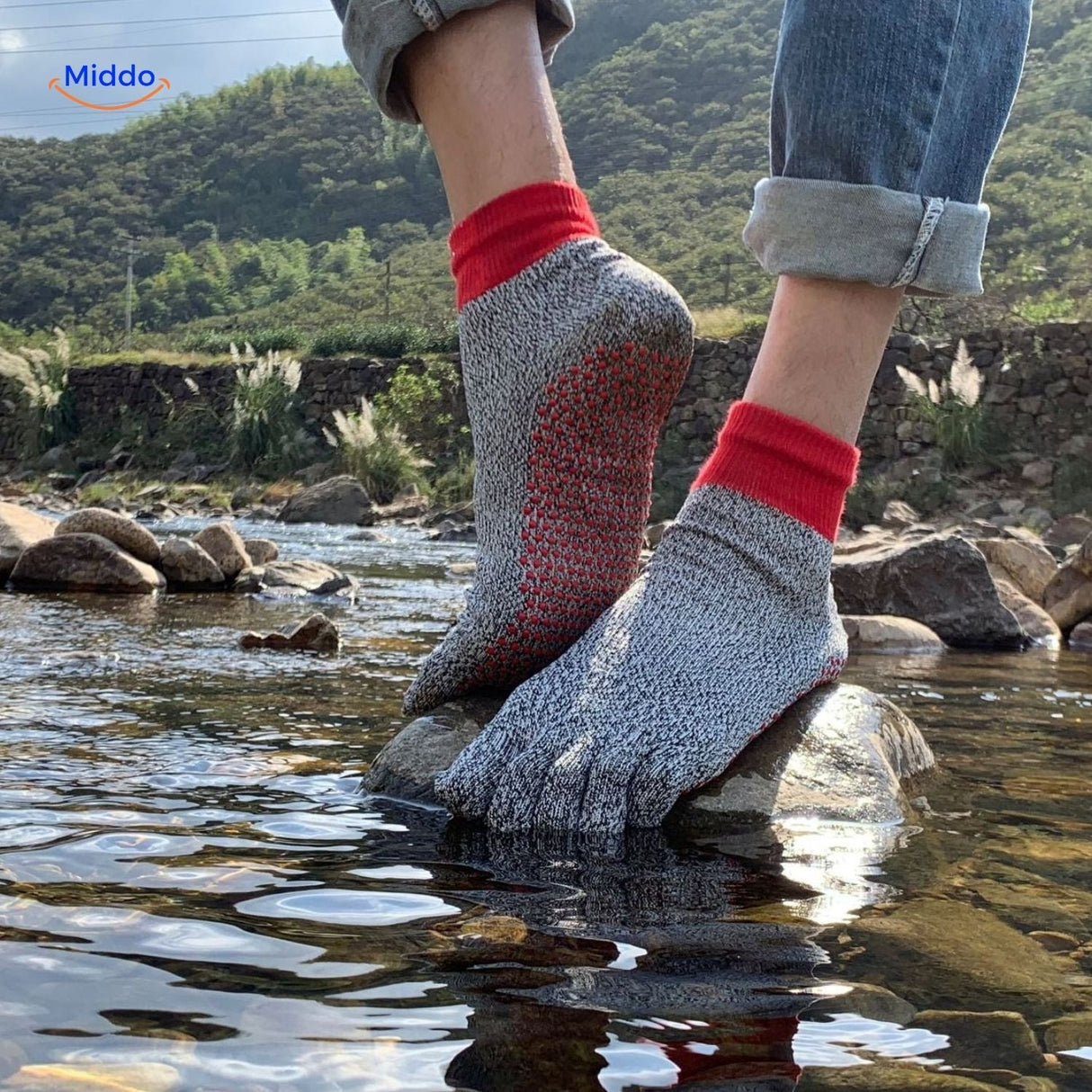 Protective five-toe work socks designed safe for demanding and hazardous environments.
