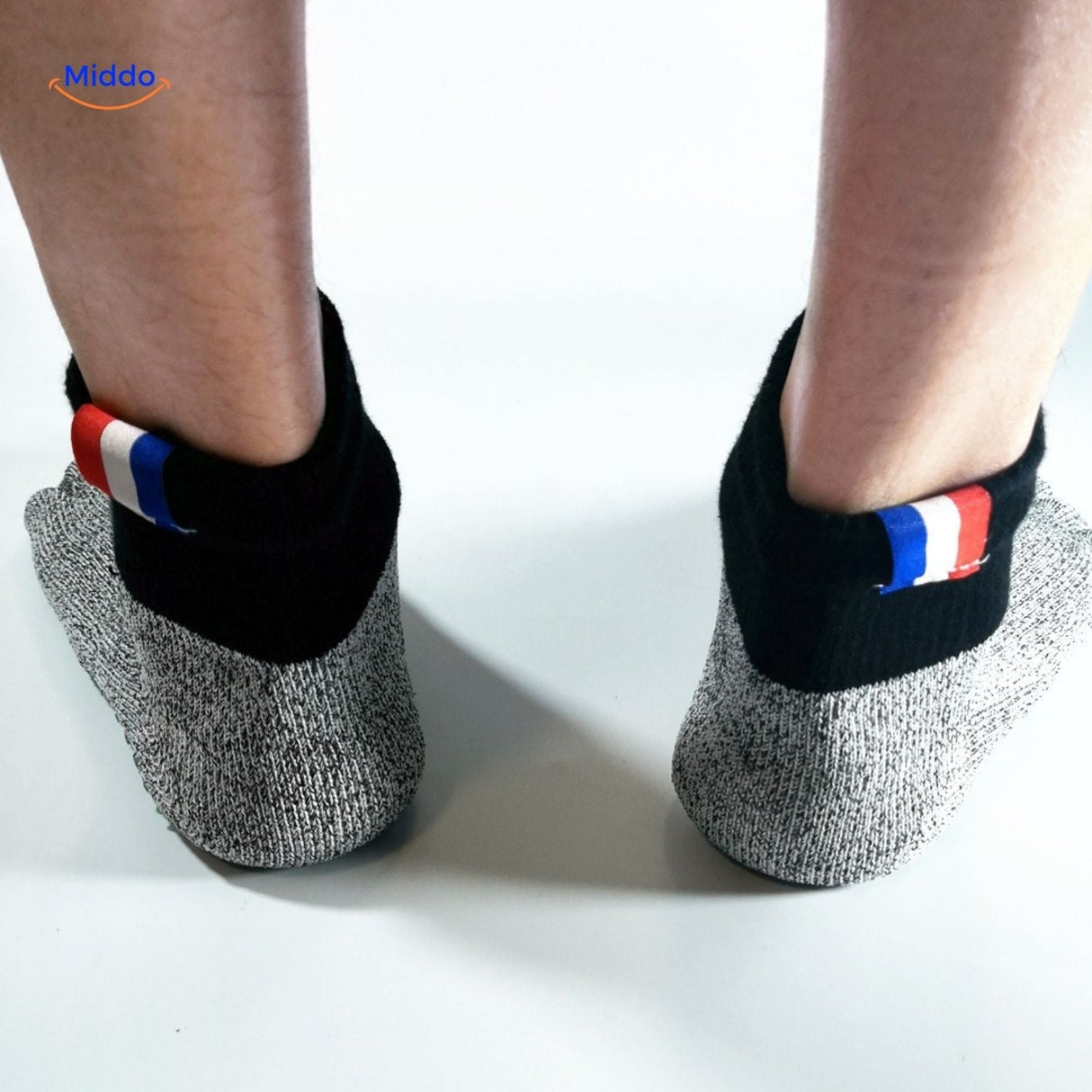 Reinforced work socks with five-toe design and comprehensive protective coverage.