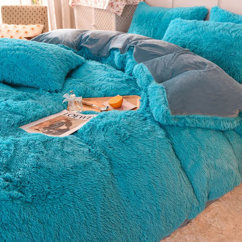 Teddy Fluffy fleece bedding set in Turquoise and Gray