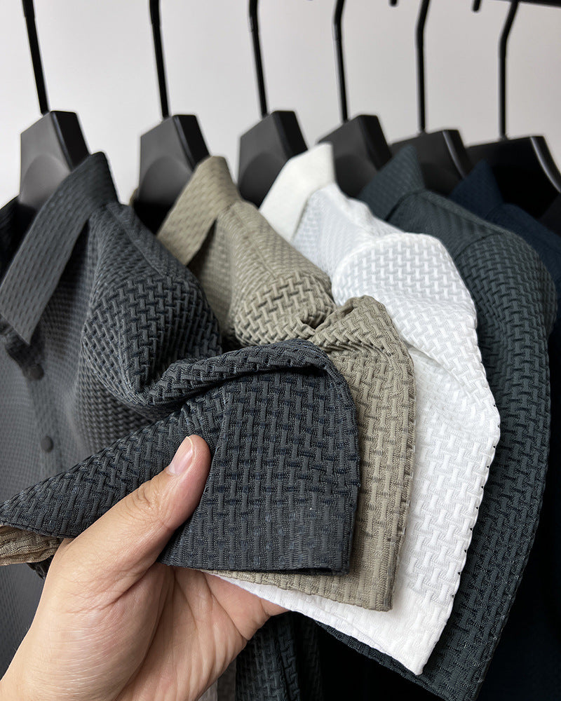 BreezeWear textured polo shirt - sleeves detail