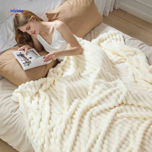 Fluffina luxury plush ribbed blanket