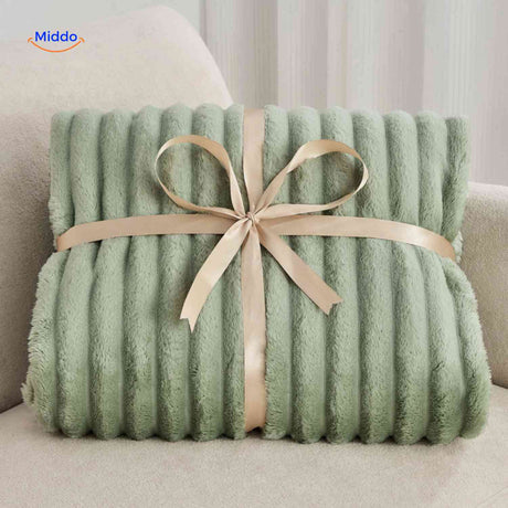 Fluffina soft plush ribbed blanket