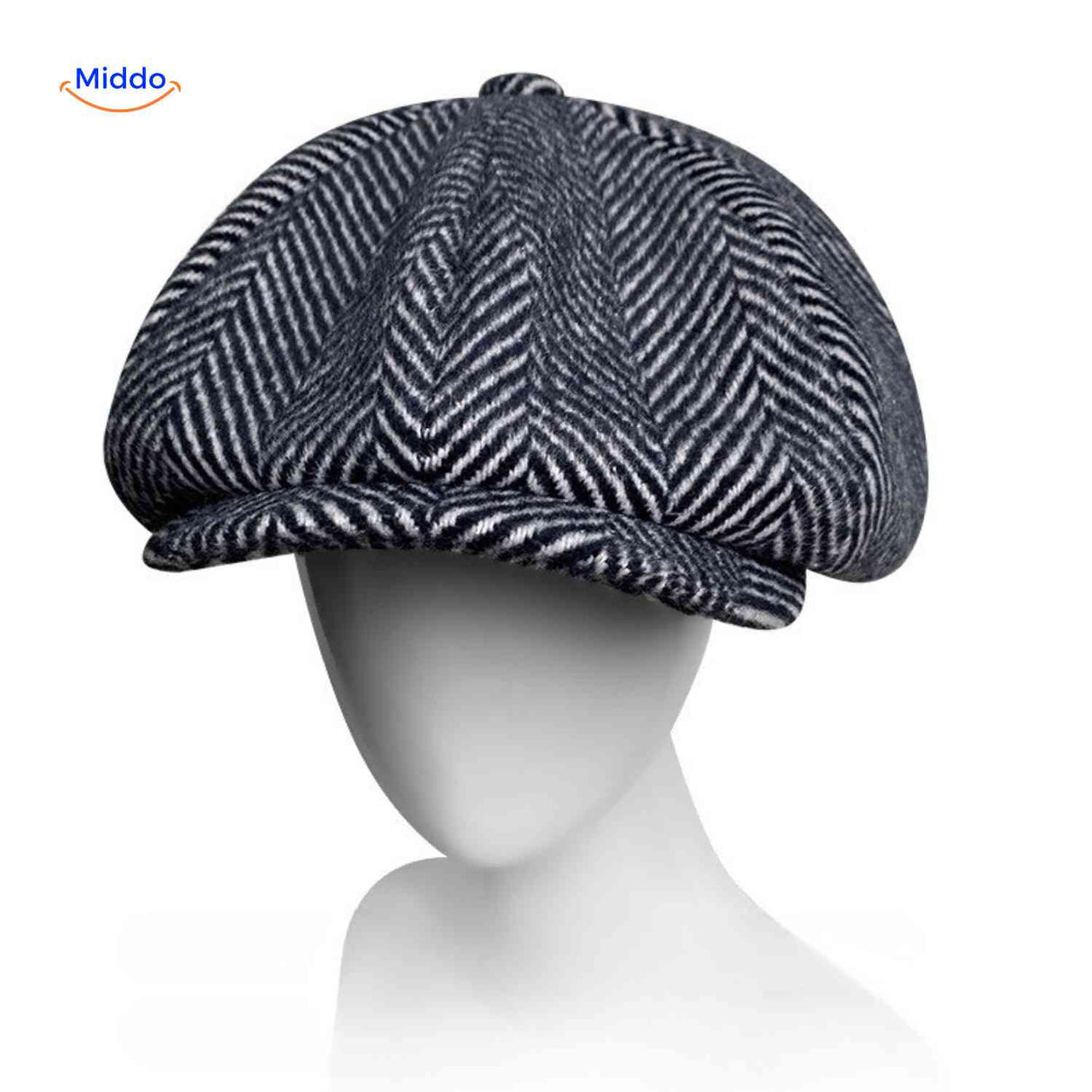 Black and white zigzag wool cap combining vintage pattern and comfort.