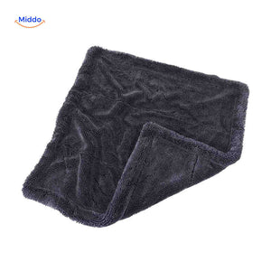 Premium BraidDry microfiber delivers superior water removal and streak-free results.