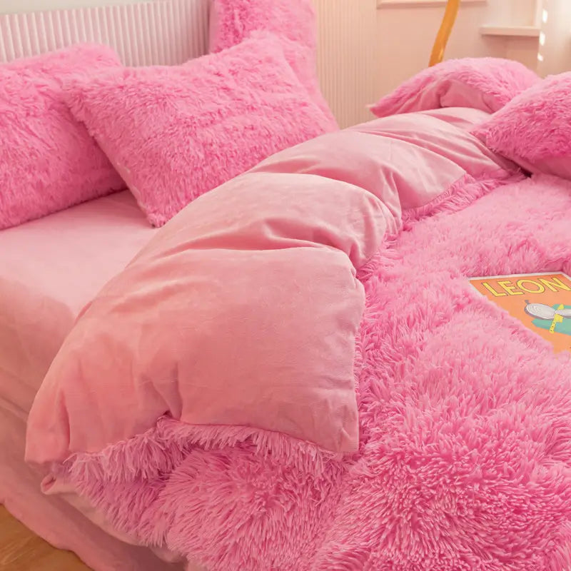 Teddy Fluffy fleece bedding set in Bubblegum Pink