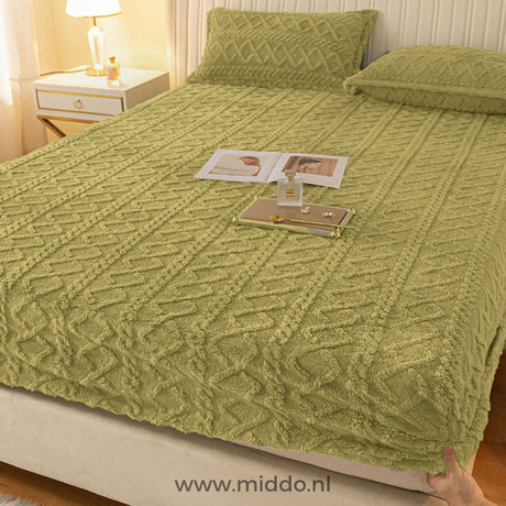 Fleece fitted sheet in fresh grass green color.