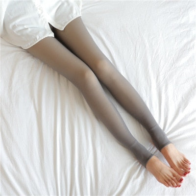 Warm brown fleece tights with half-foot design for versatile styling.