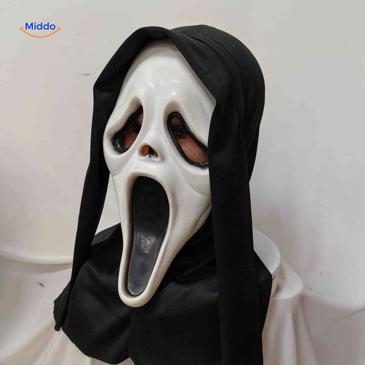 Horror skull mask with open mouth and breathable scream design.