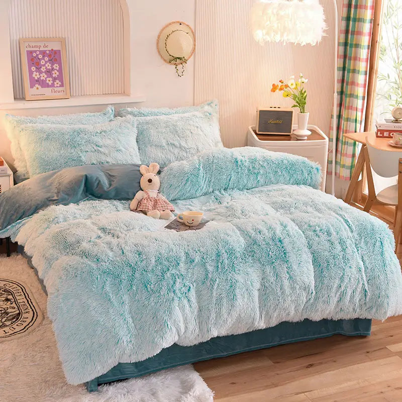 Teddy Fluffy fleece bedding set in Ice Blue