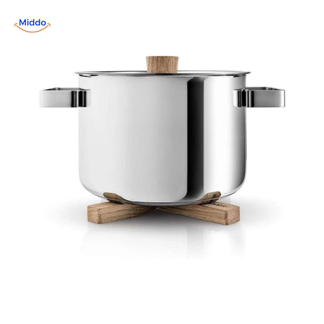 Oak wooden trivet with sleek minimalist design, ideal for modern kitchens.