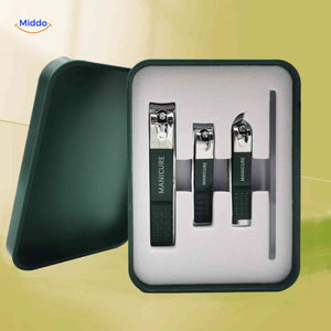 Premium Clipora manicure set displayed in green luxury gift box.
