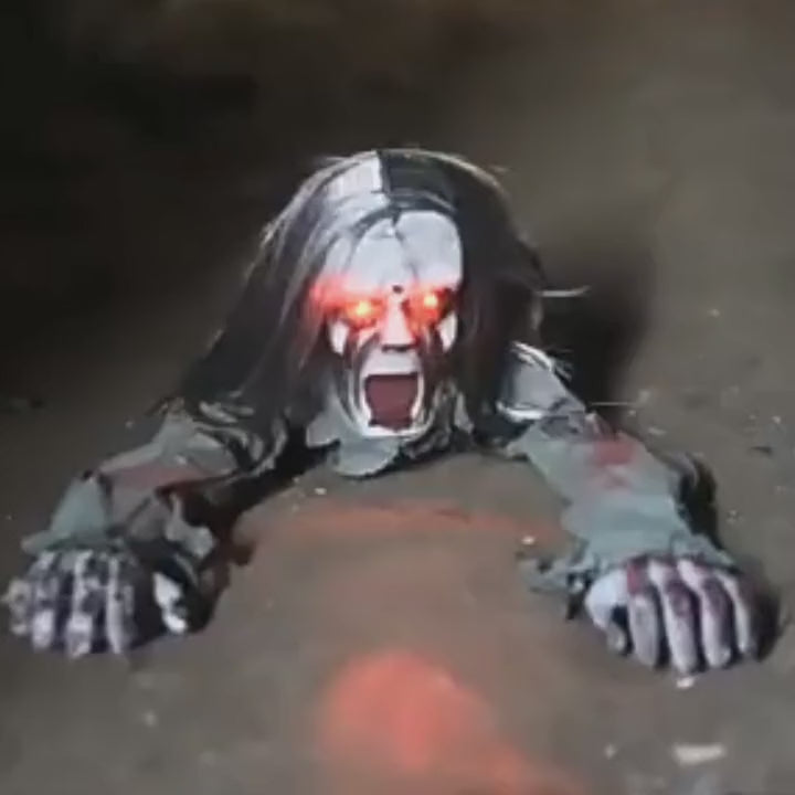 GhostEcho™ sound-activated crawling Halloween ghost product demonstration