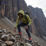 Protective five-toe socks designed for anti-puncture and durable wear.