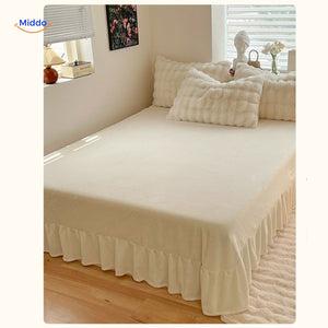 White rabbit fur duvet cover set ready for sleep.