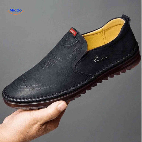 Black Solura loafers lightweight slip-on shoes for men's everyday comfort.