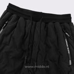 Comfortable elastic waistband detail of waterproof thermo fleece pants.