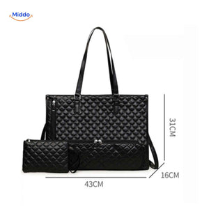 Totezia handbag dimensions 43x31x16 cm with included portable carrying case.