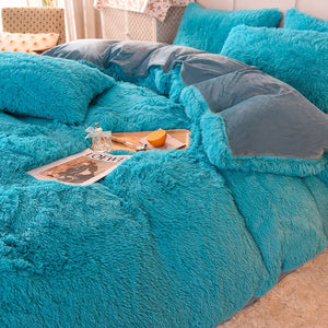 Teddy Fluffy fleece bedding set in Turquoise and Gray